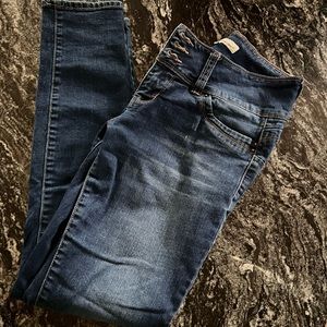 Royalty Scrunch Butt Stretch Skinny Jeans - size 4